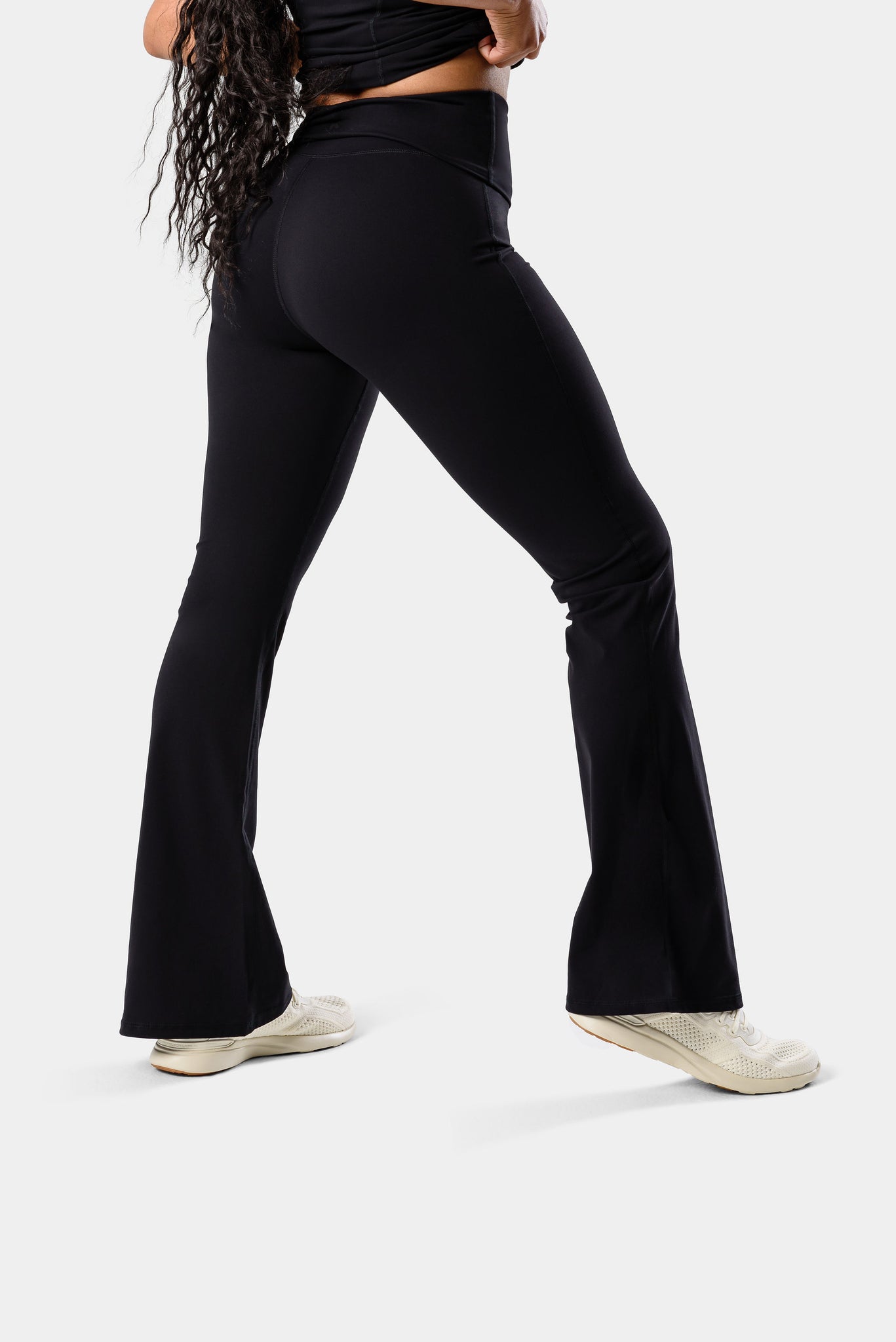 Kamo Fitness | Lavada Fold Flared Leggings 31 Kamo Fitness | Lavada Fold Flared Leggings 31