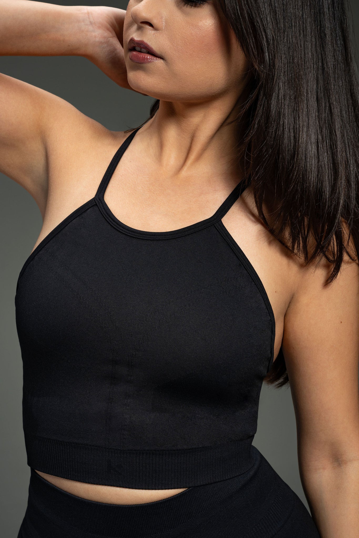 Nova Seamless High Neck Bra - Black