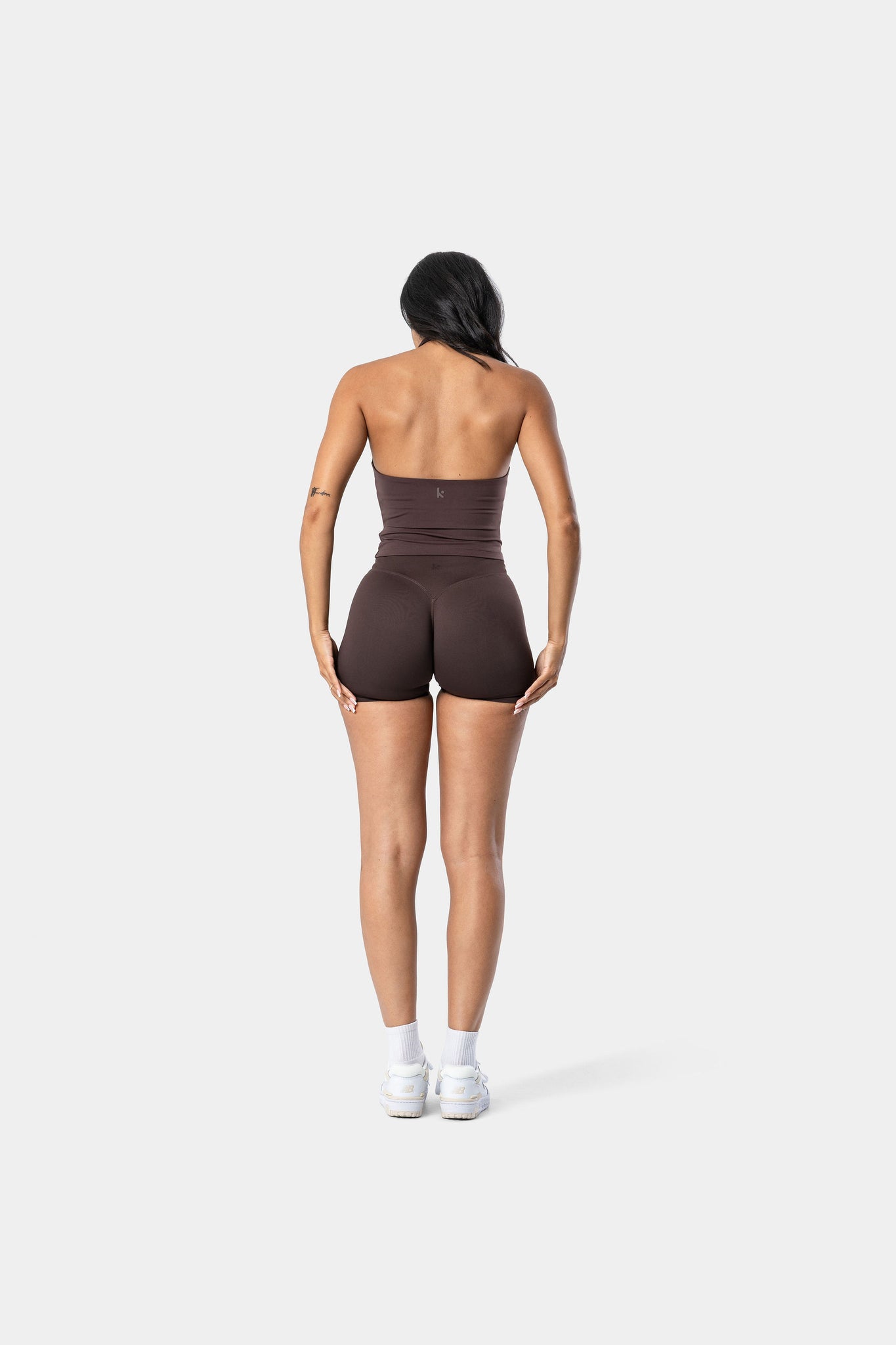 Poise Short - Chocolate Brown 5"