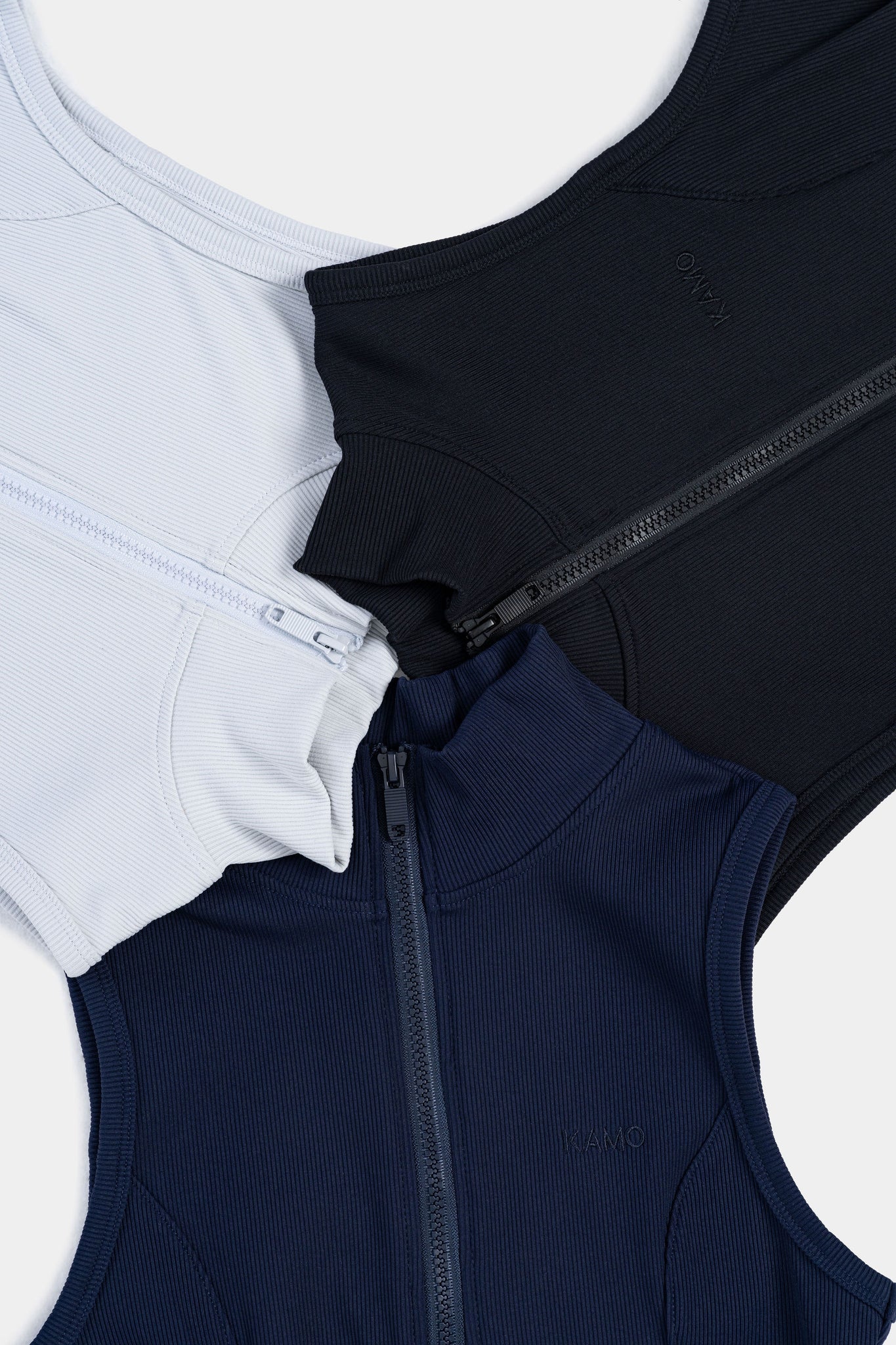 Essential Zipper Sleeveless Top - Chaorcal Black