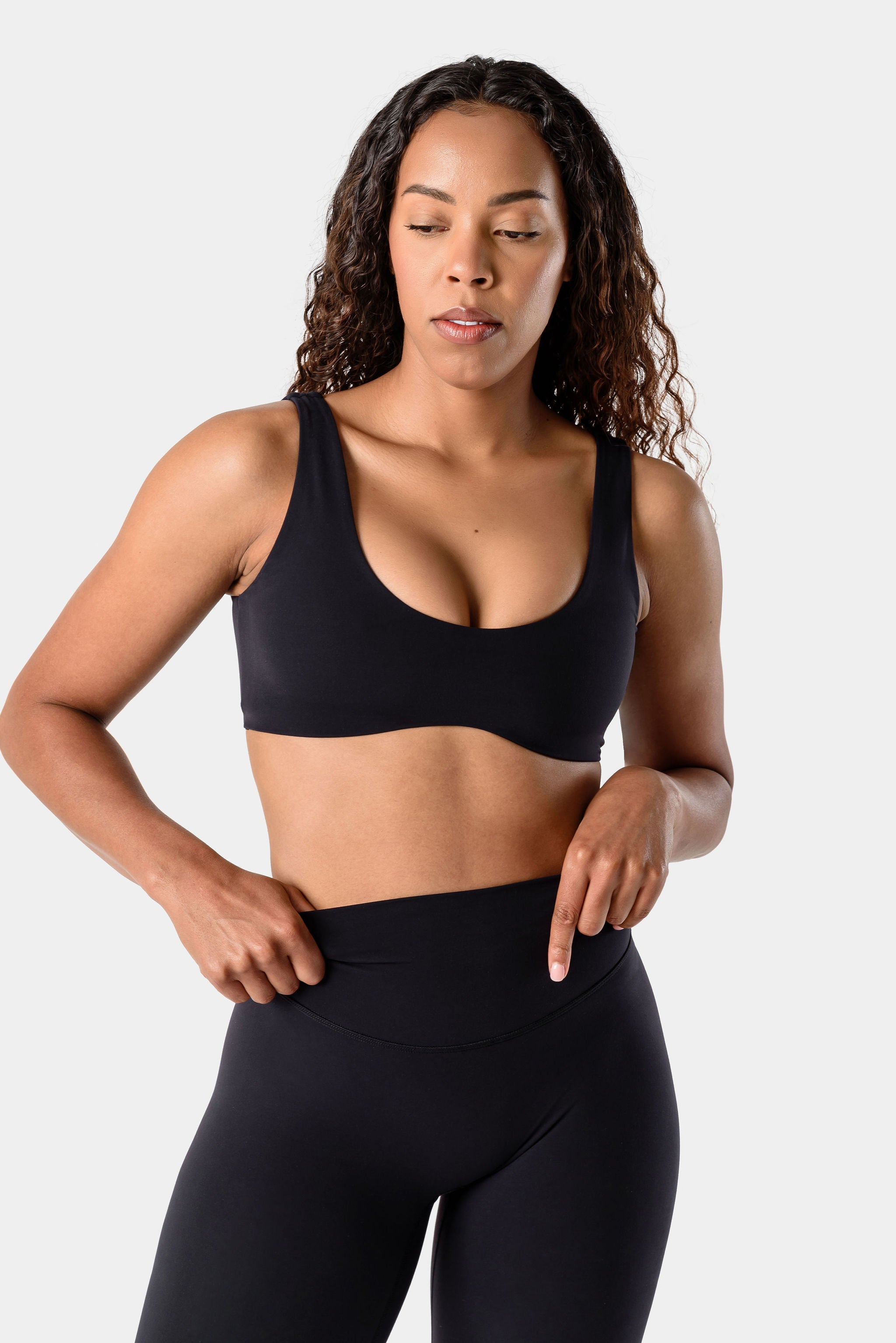 Cleo Alura Sports Bra - Black