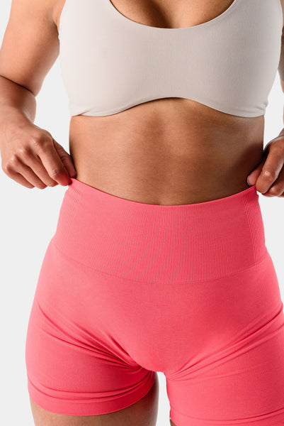 Eos Seamless Scrunch Shorts - Paradise Pink – Kamo Fitness